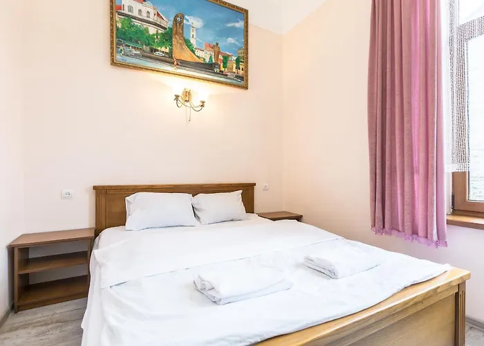 місто вулиця руданського 3 *