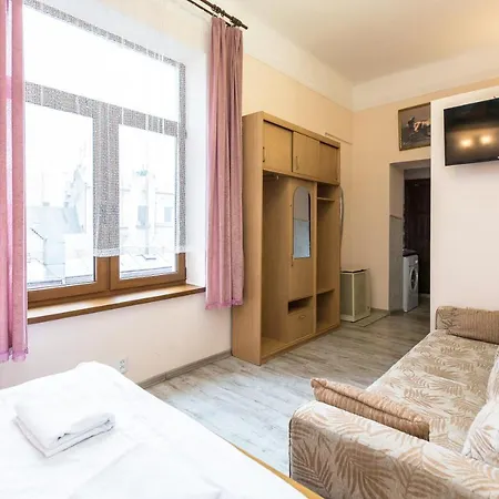 Apartment біля готелю жорж подобово вулиця руданського 3