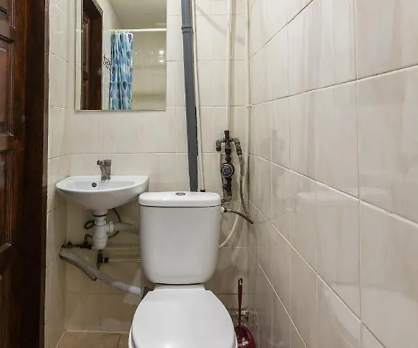 біля готелю жорж подобово вулиця руданського 3 Apartment Lviv